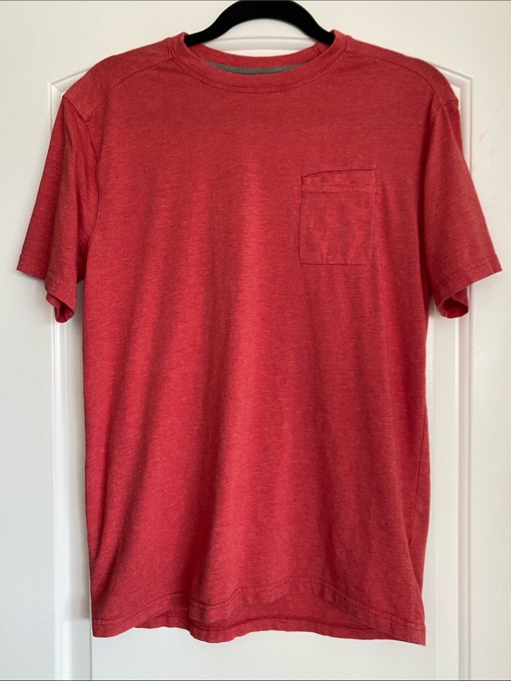 Tasc Performance MOSOtech Men's T-Shirt Pocket Red Pink Size Medium